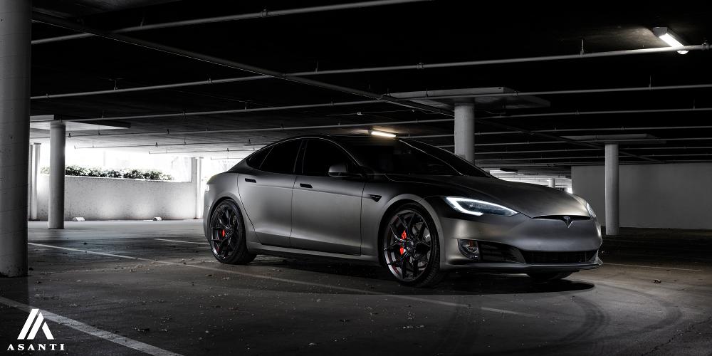 Tesla S